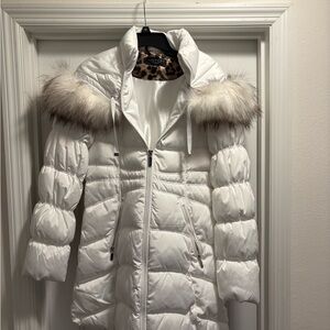 Laundry By Shelli Segal White Puffer Jacket with Faux Fur